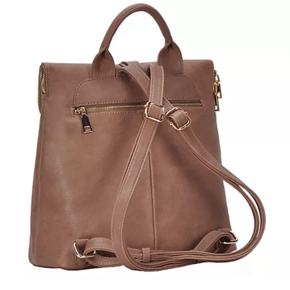 Great condition gorgeous backpack brown no spots or marks